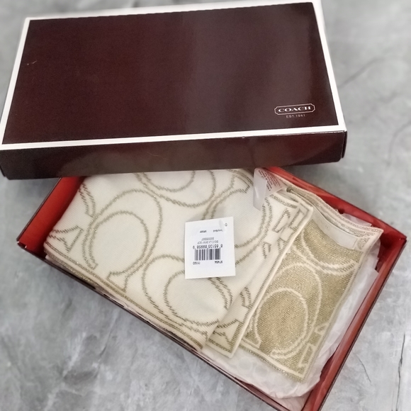Coach Merino wool Blend Gold/Cream Scarf(w/tags)